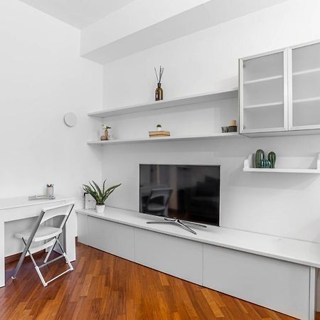 Appartamento Joivy Charming Flat Near Duomo Di Milano Esterno foto