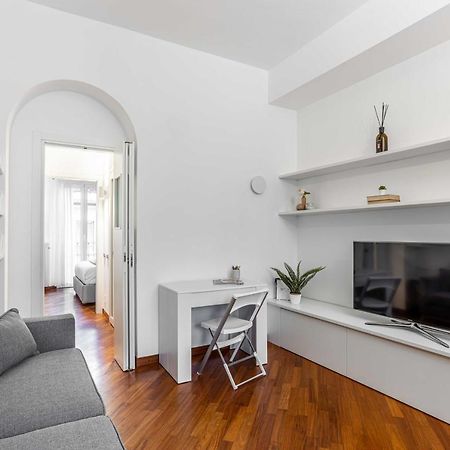 Appartamento Joivy Charming Flat Near Duomo Di Milano Esterno foto